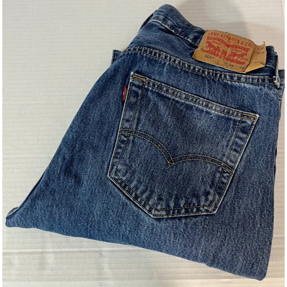 Levis 501‎ Original Fit Jeans Mens 34x32 Blue Straight Leg Button Fly